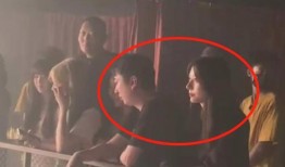 静安网红吃瓜事件视频播放,视频播放背后的热议与真相